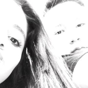 Meet your Posher, Zury